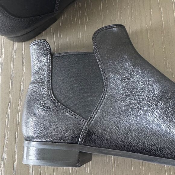 Cole Haan HARA Black Leather Ankle Booties Low Heel Slip-On Women’s Size 8.5B - Picture 11 of 12